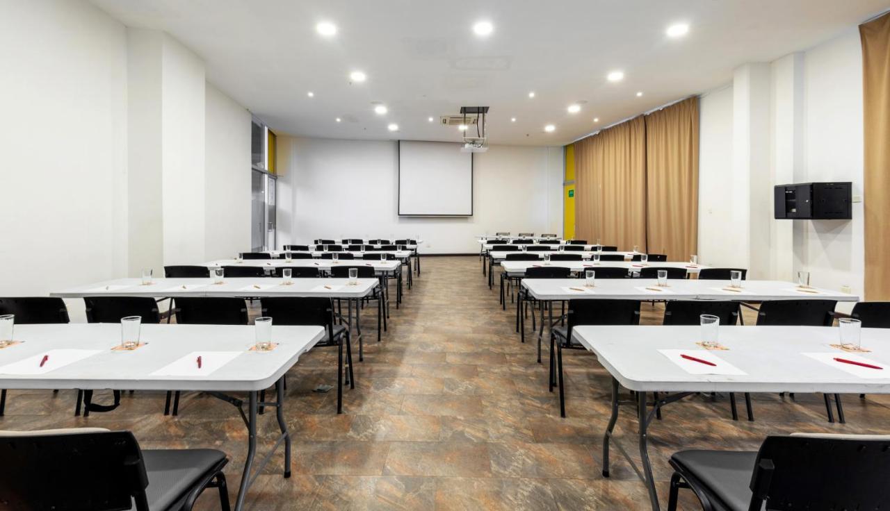Pop Art Hotel Clc Mamonal Cartagena Exterior foto